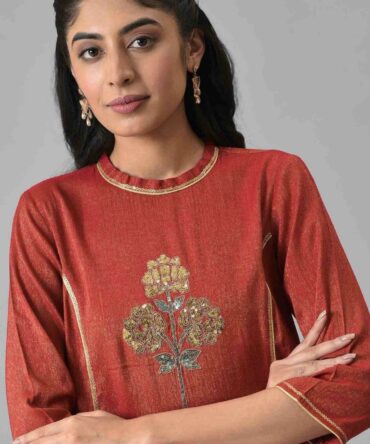 Aurelia Women Embellished Viscose Rayon Straight Kurta  (Red)