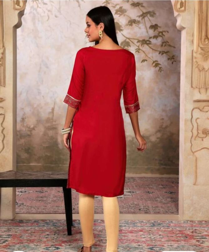 Aurelia Triangle Foil Printed Round Neck Straight Kurta - Image 6
