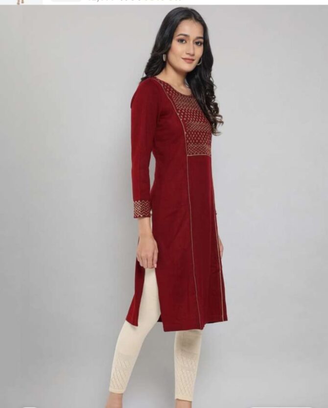 Aurelia Women Red Geometric Embroidered Thread Work Kurta - Image 4