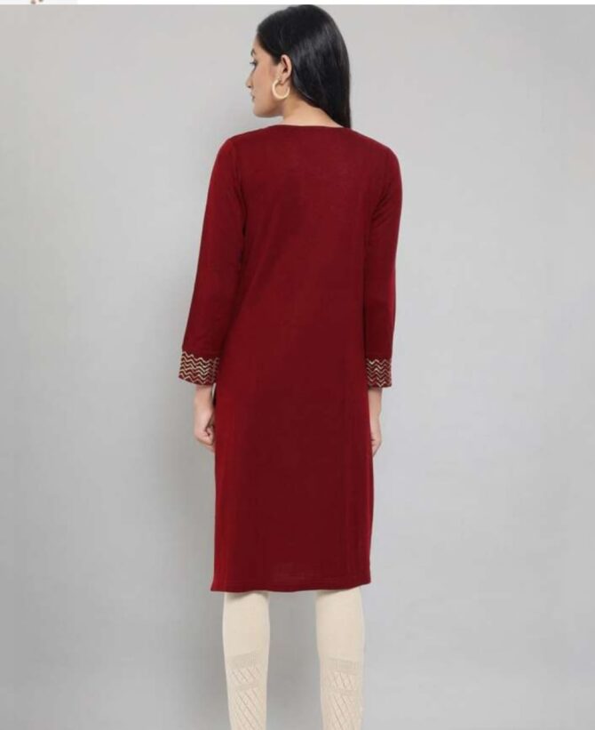 Aurelia Women Red Geometric Embroidered Thread Work Kurta - Image 3