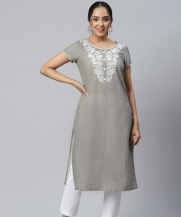 Aurelia Women Floral Thread Work Kurta