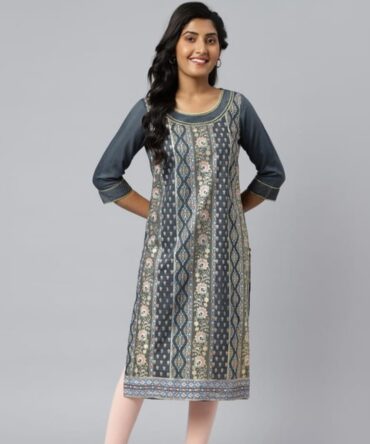 AURELIA Women Embellished Round Neck Straight Kurta