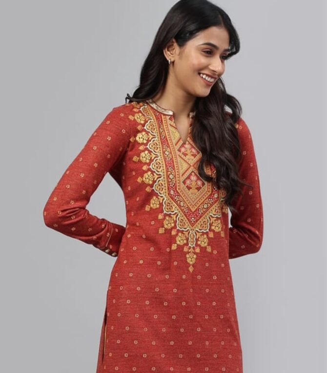 AURELIA Floral Print Knitted Straight Kurti