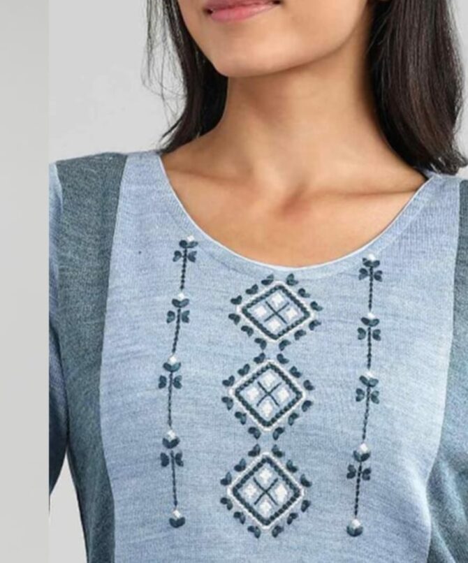 AURELIA Women Embroidered Straight Knitted Kurta jishnu - Image 4