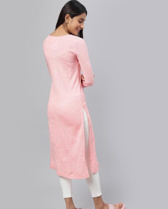 Aurelia Women's Solid Straight Kurta - Image 4