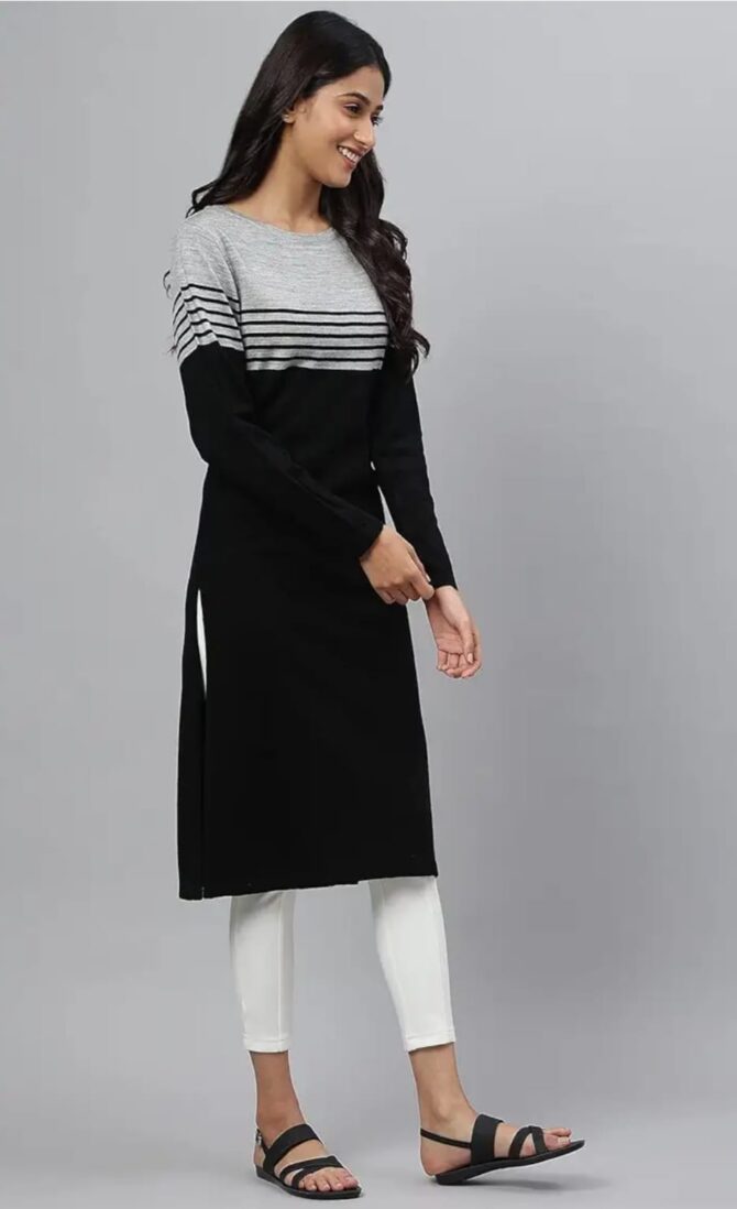 Aurelia Women Black Acrylic Solid Yarn Dyed Straight Kurta