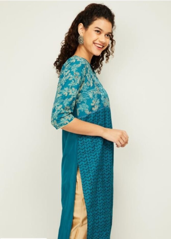 AURELIA Women Printed Three-Quarter Sleeves Straight Kurta - Image 2