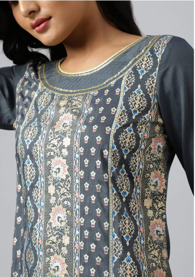 Grey Floral Printed Sequined Ethnic Kurta - Image 9