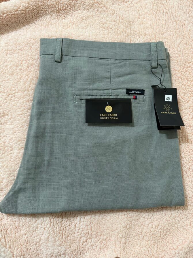 REGULAR FIT SOLID TROUSER