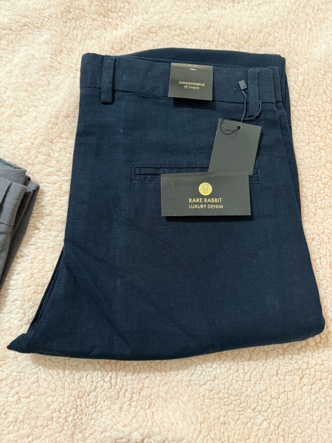 REGULAR FIT SOLID TROUSER